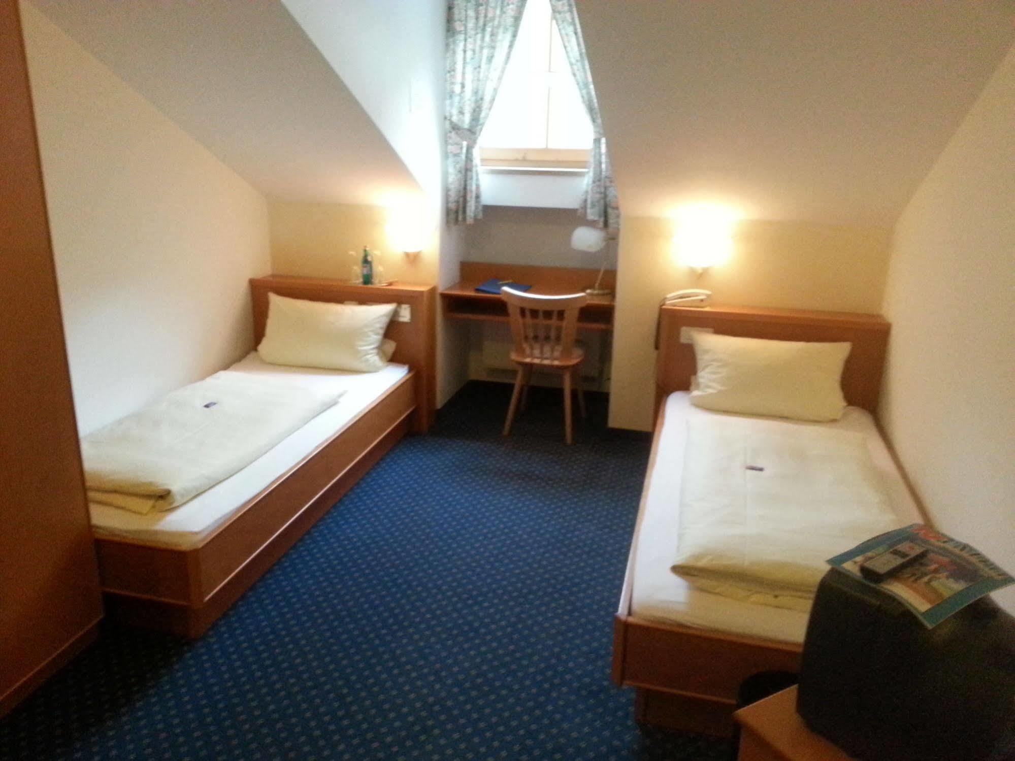 Hotel Zum Braeu Kinding Εξωτερικό φωτογραφία